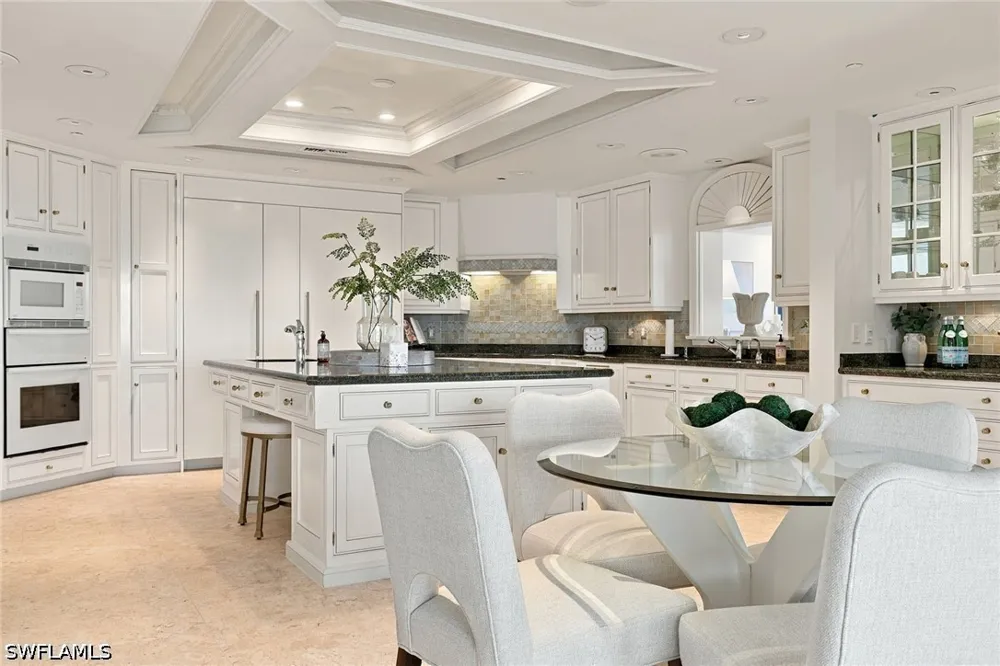Seagate Drive #6N Naples, FL 34103