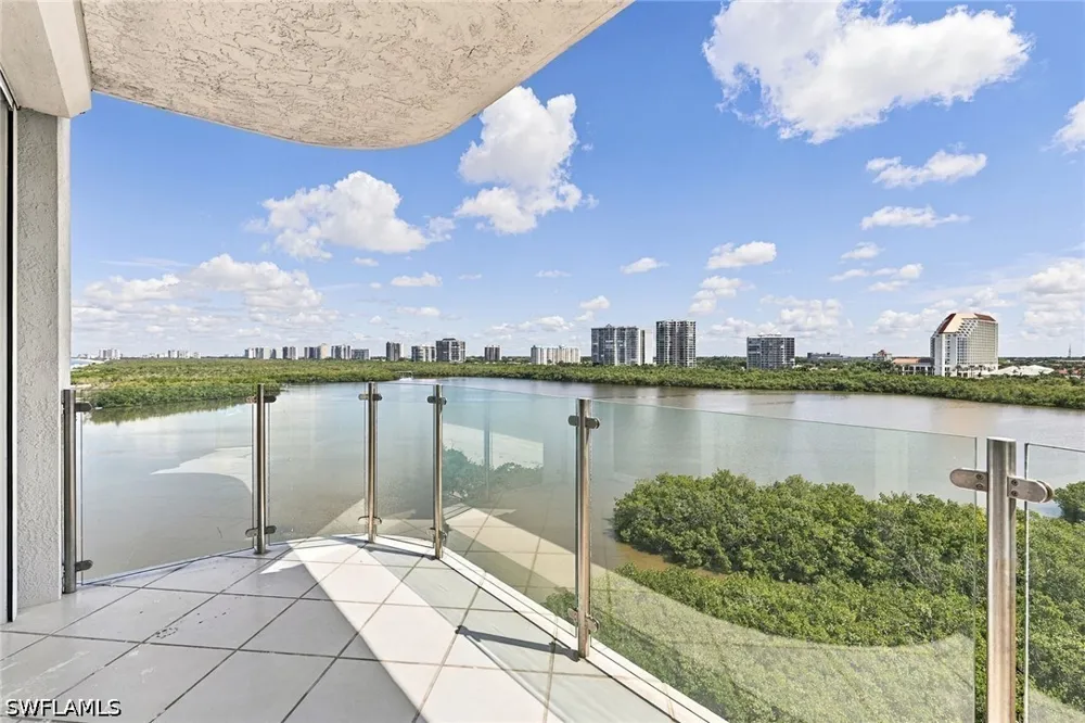 Seagate Drive #6N Naples, FL 34103