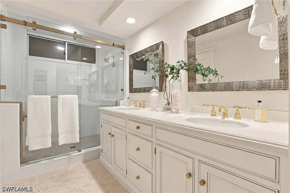 Seagate Drive #6N Naples, FL 34103