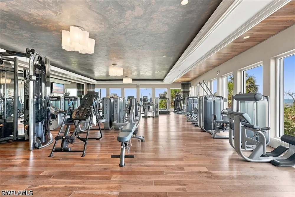Seagate Drive #6N Naples, FL 34103