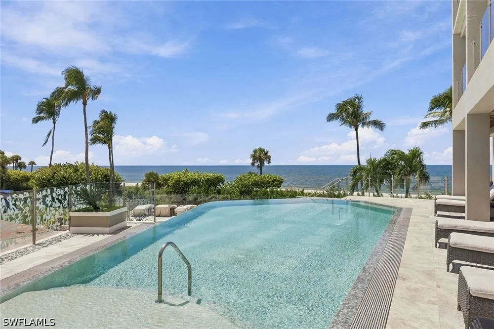 Seagate Drive #6N Naples, FL 34103