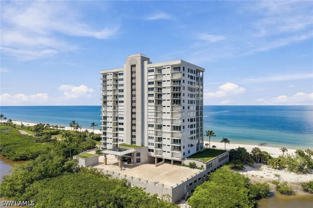 Seagate Drive #6N Naples, FL 34103