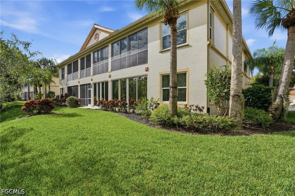 Clemson Street #101 Naples, FL 34104