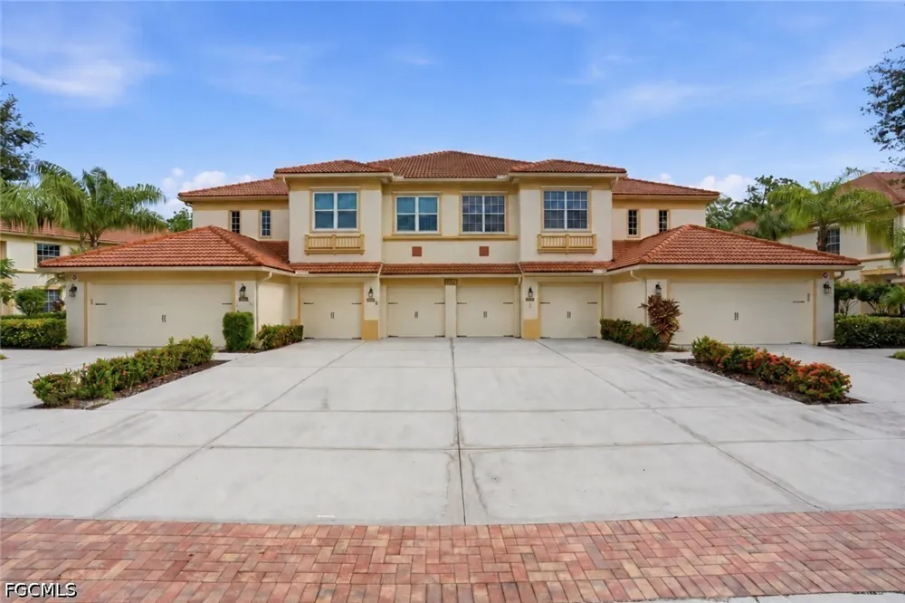 Clemson Street #101 Naples, FL 34104