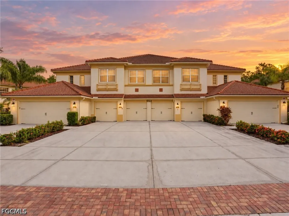 Clemson Street #101 Naples, FL 34104