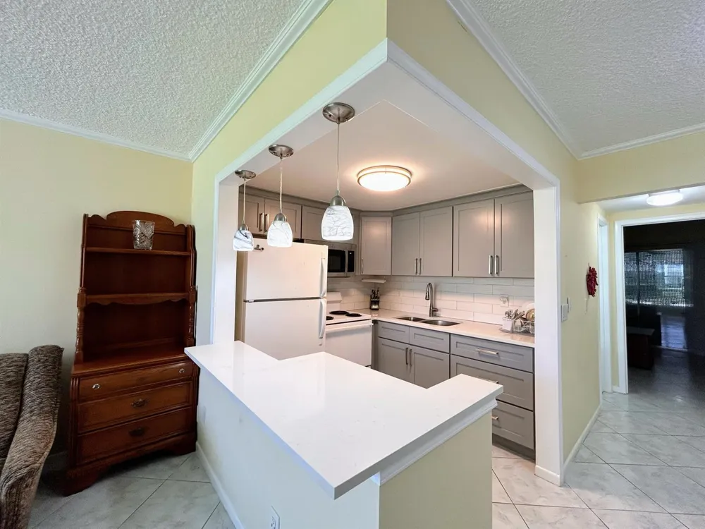 350 Horizons E #106 Boynton Beach, FL 33435