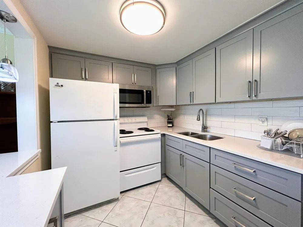 350 Horizons E #106 Boynton Beach, FL 33435