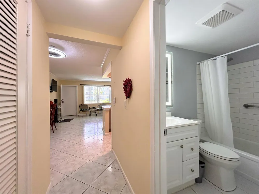 350 Horizons E #106 Boynton Beach, FL 33435