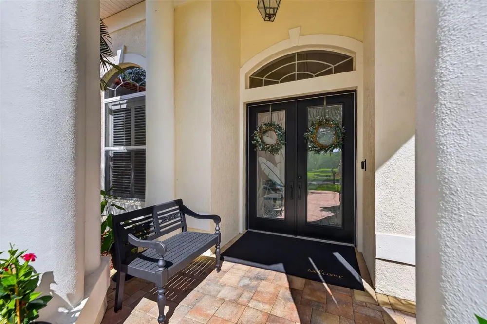 9136 HIGHLAND RIDGE WAY Tampa, FL 33647