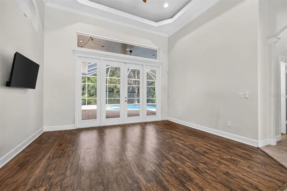 9136 HIGHLAND RIDGE WAY Tampa, FL 33647