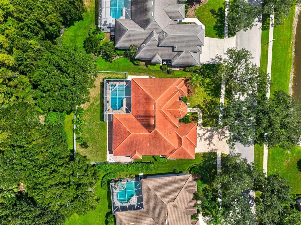 9136 HIGHLAND RIDGE WAY Tampa, FL 33647