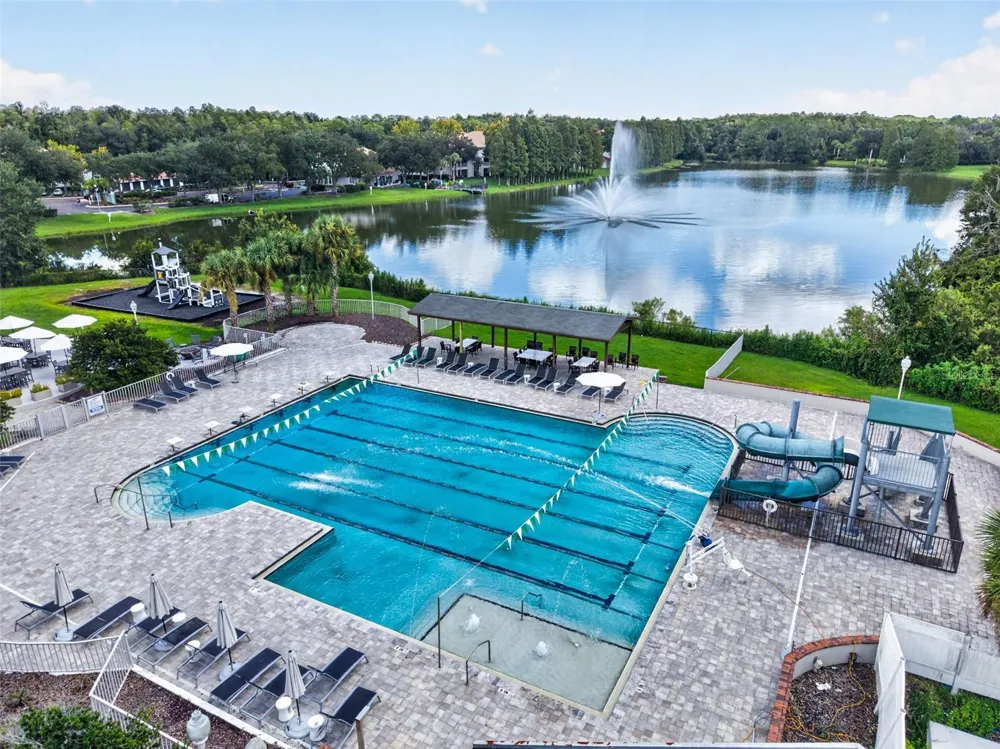 9136 HIGHLAND RIDGE WAY Tampa, FL 33647