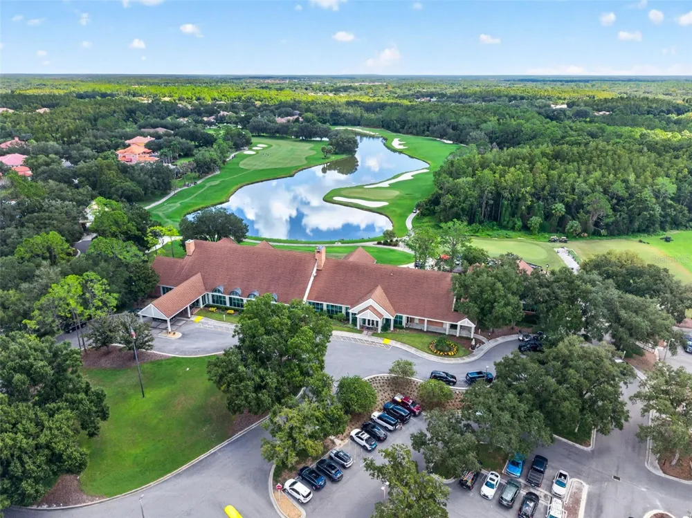 9136 HIGHLAND RIDGE WAY Tampa, FL 33647