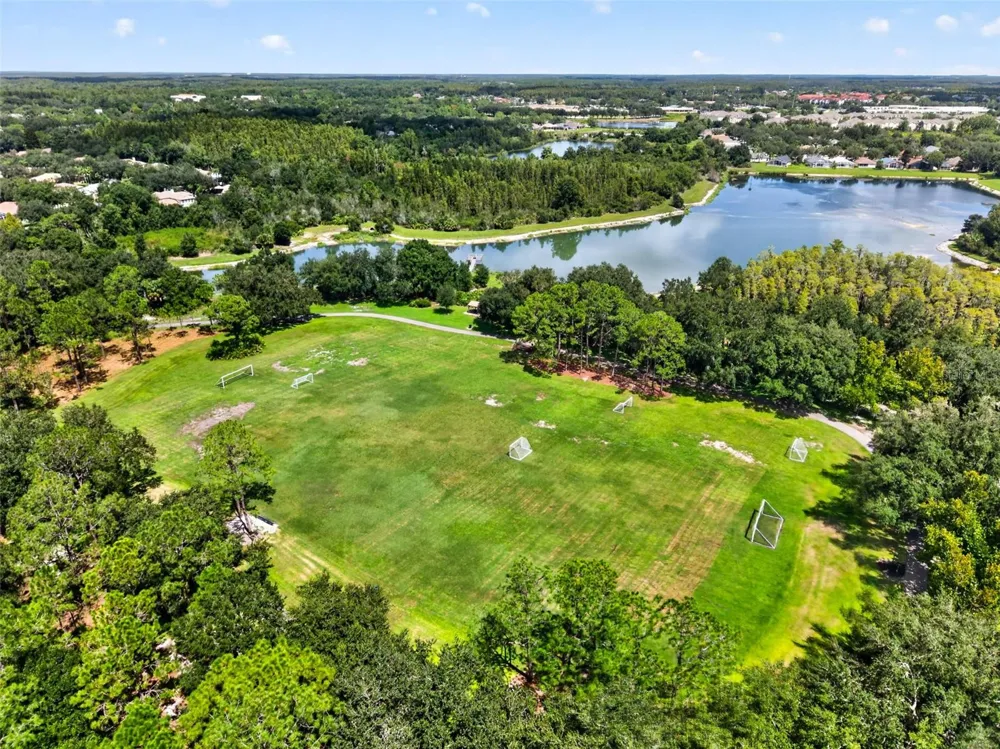9136 HIGHLAND RIDGE WAY Tampa, FL 33647
