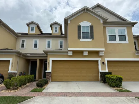 13504 FOUNTAINBLEAU DRIVE