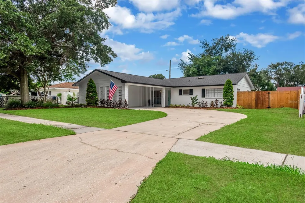 4404 SNAPPER STREET Tampa, FL 33617