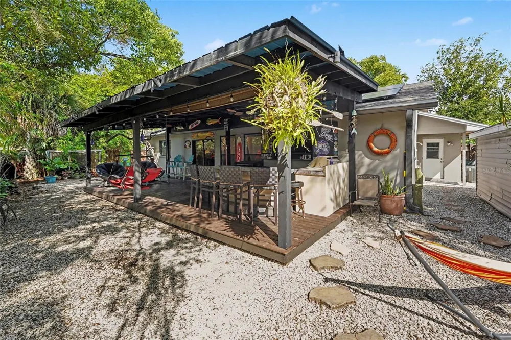 508 WHITE OAK DRIVE Tarpon Springs, FL 34689