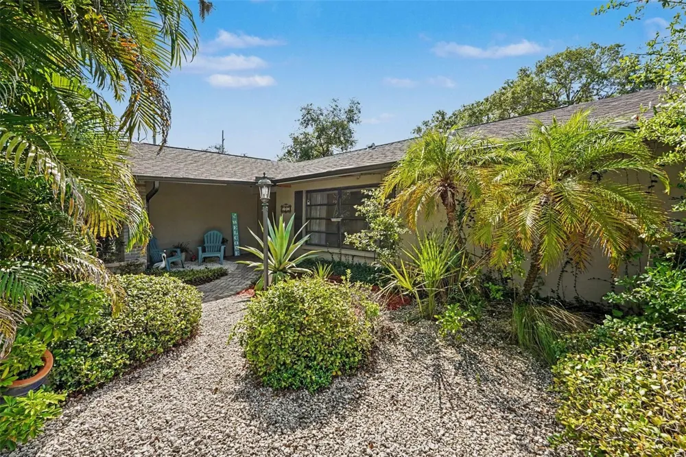 508 WHITE OAK DRIVE Tarpon Springs, FL 34689