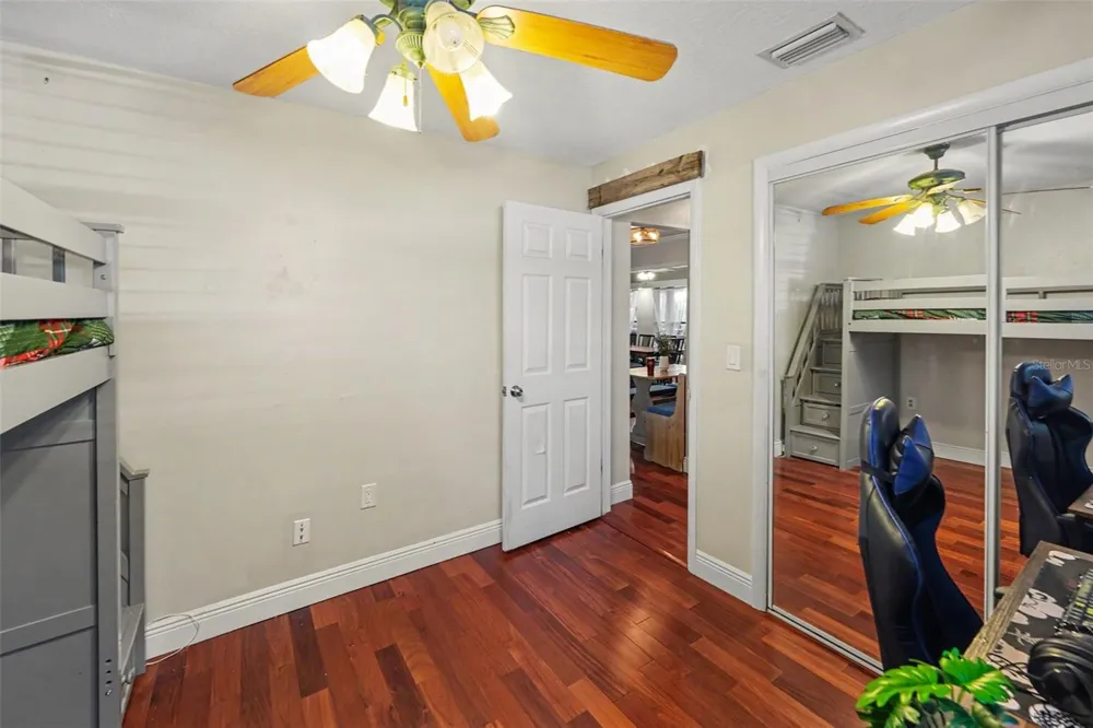 508 WHITE OAK DRIVE Tarpon Springs, FL 34689