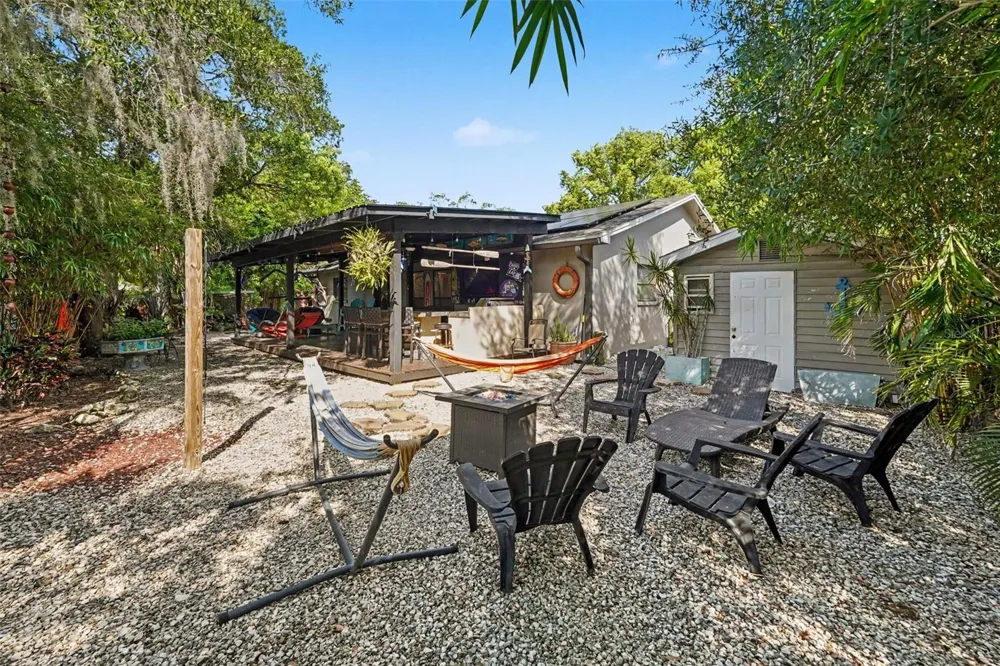 508 WHITE OAK DRIVE Tarpon Springs, FL 34689