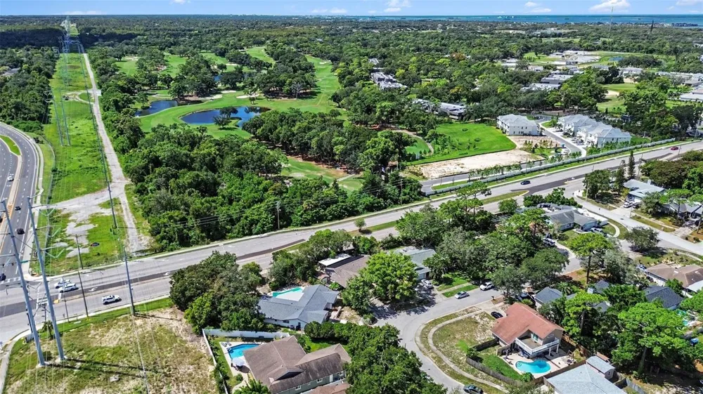 508 WHITE OAK DRIVE Tarpon Springs, FL 34689