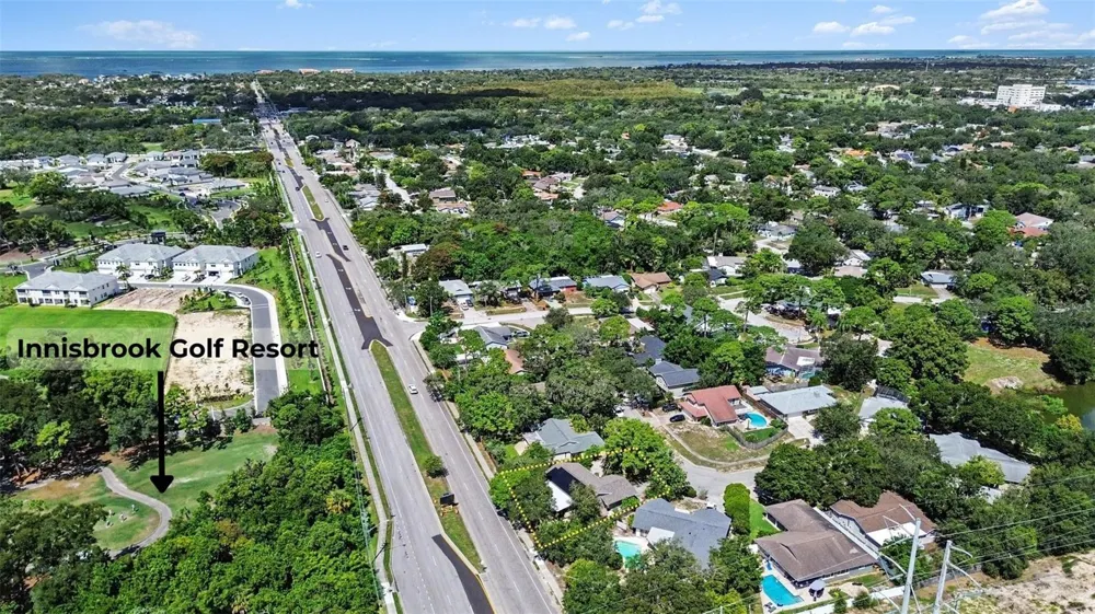 508 WHITE OAK DRIVE Tarpon Springs, FL 34689