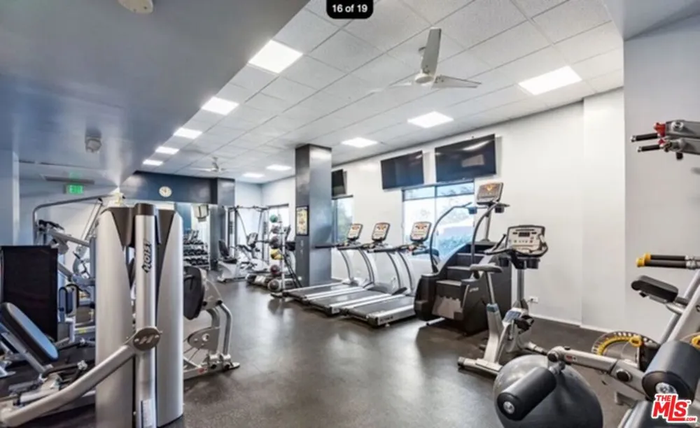 10501 Wilshire Boulevard #2206 Los Angeles, CA 90024