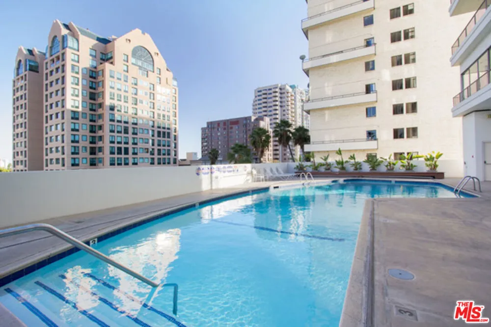 10501 Wilshire Boulevard #2206 Los Angeles, CA 90024