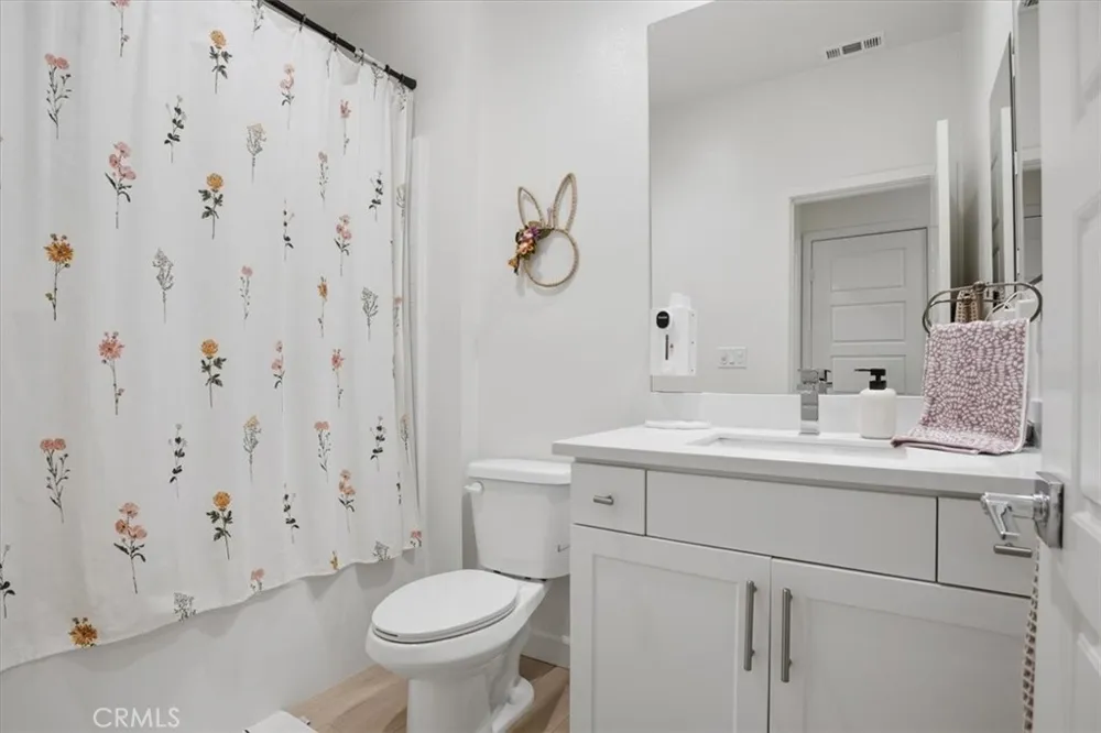 38017 Periwinkle Place Palmdale, CA 93550