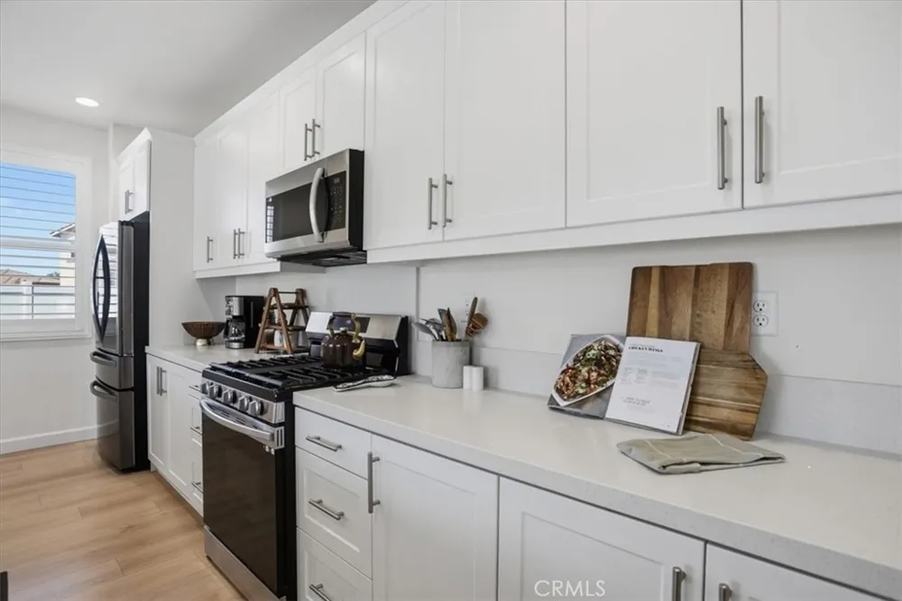 38017 Periwinkle Place Palmdale, CA 93550