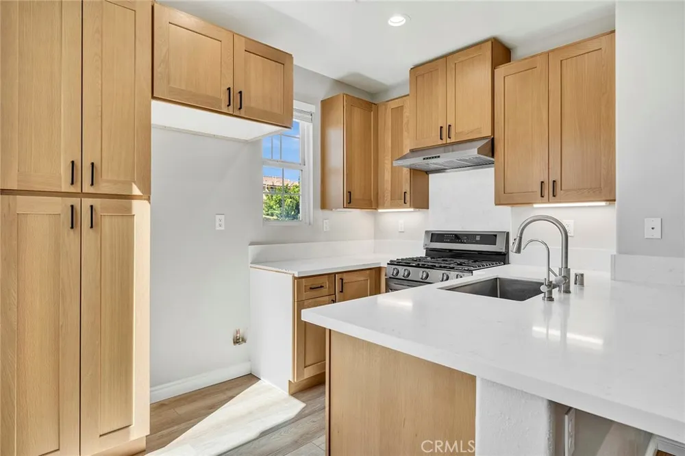 44940 Honey Locust Temecula, CA 92592