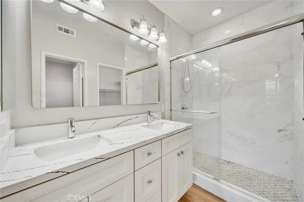 44940 Honey Locust Temecula, CA 92592