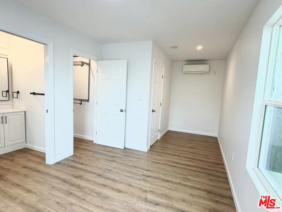 384 Hargrave Street #1/2 Inglewood, CA 90302