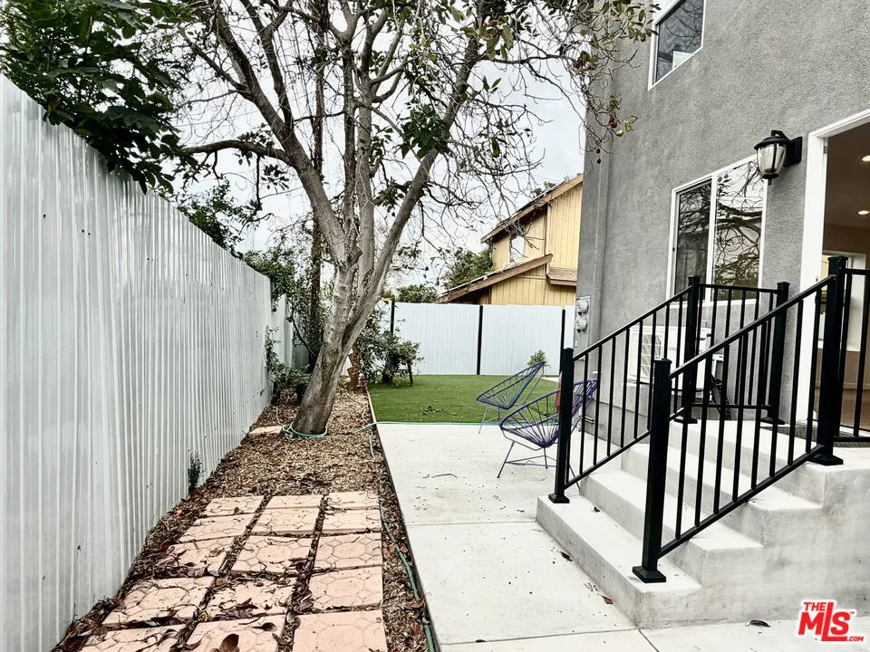 384 Hargrave Street #1/2 Inglewood, CA 90302