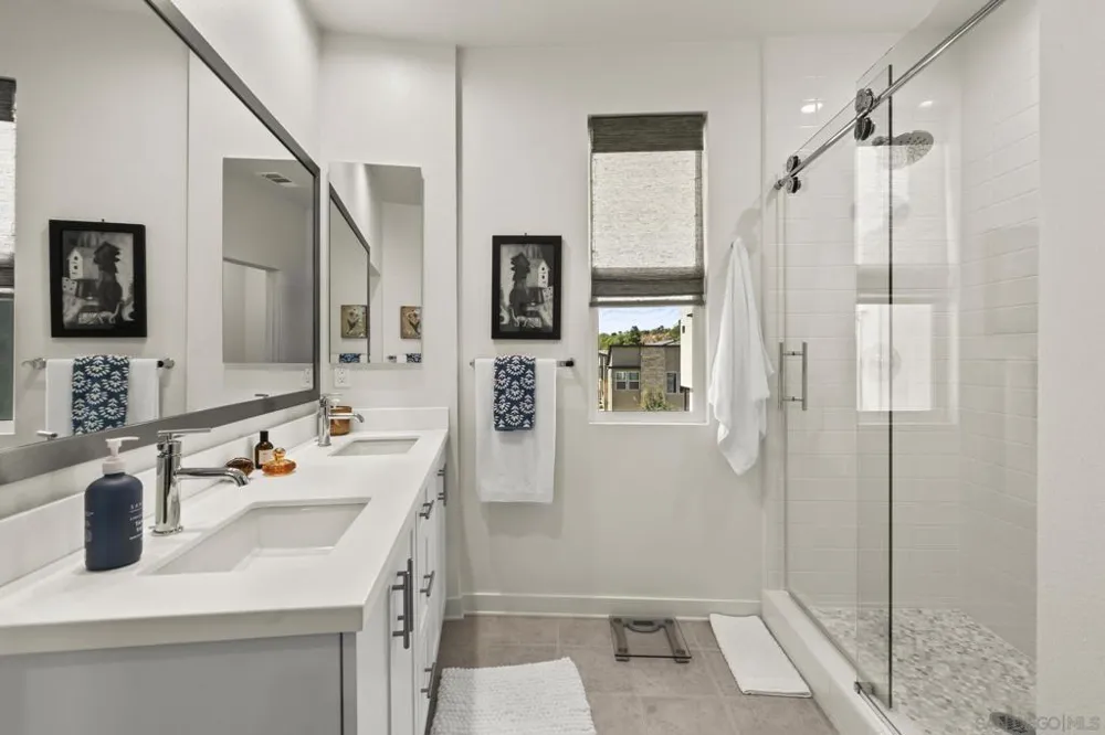 10403 Adamson San Diego, CA 92126