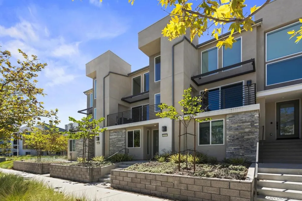 10403 Adamson San Diego, CA 92126