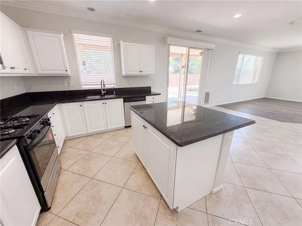 29495 Glenhurst Menifee, CA 92584