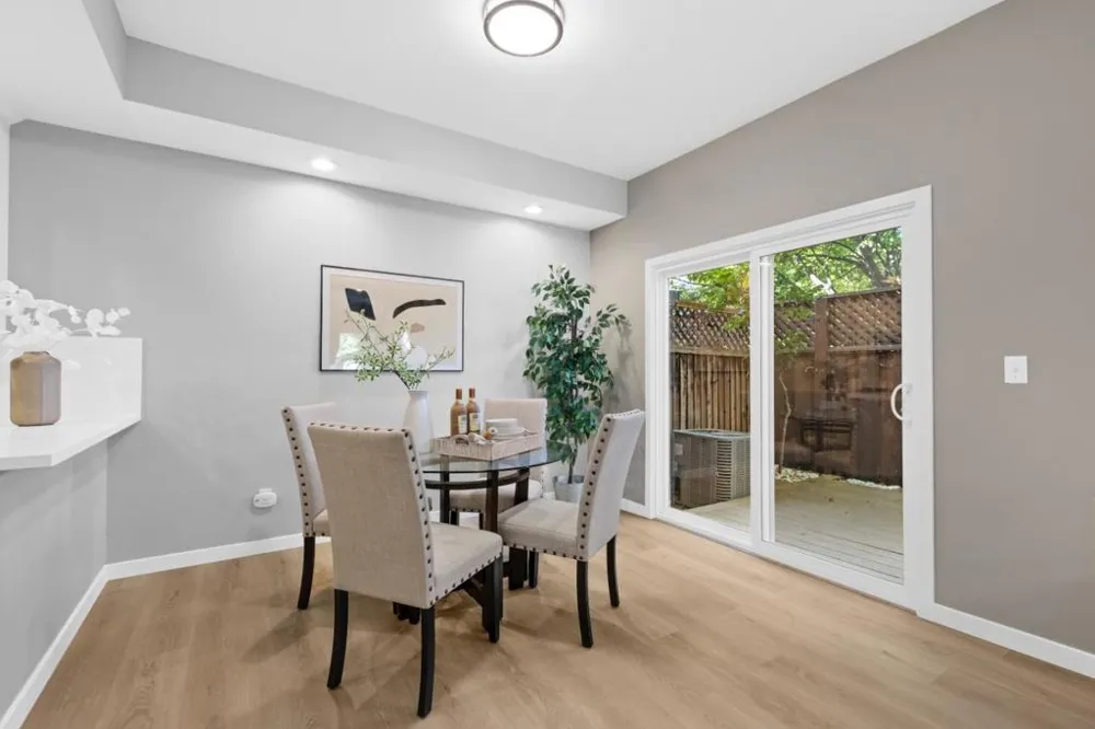105 Chalet Woods Circle Campbell, CA 95008