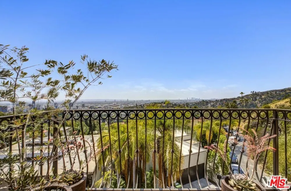 6383 Quebec Drive Los Angeles, CA 90068