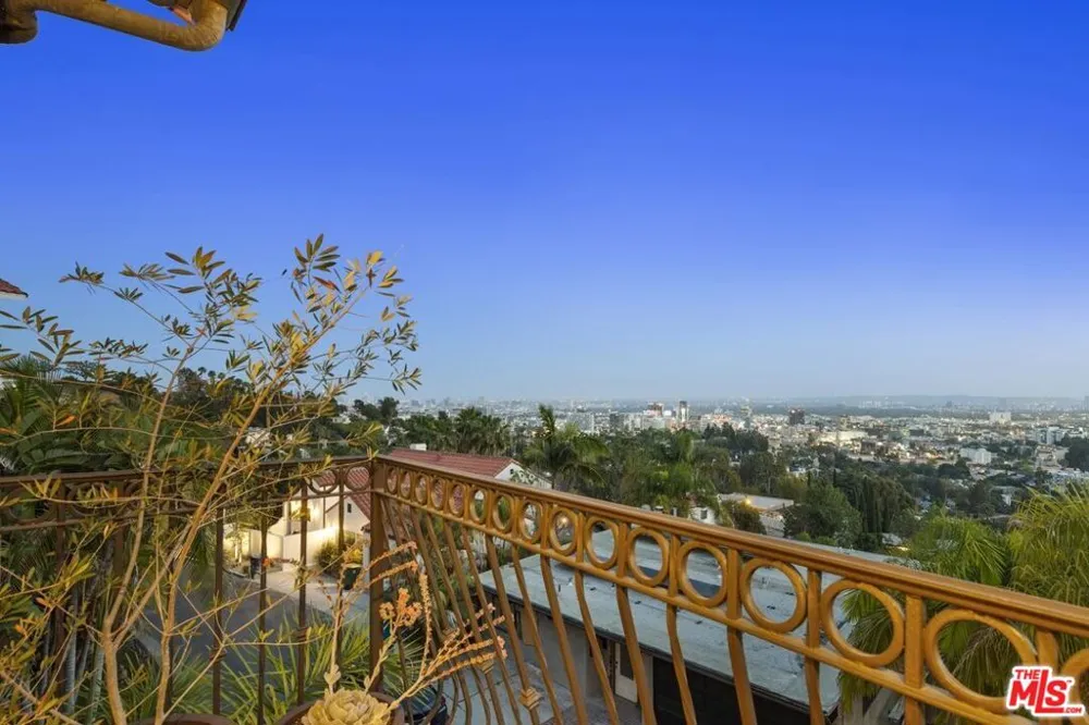 6383 Quebec Drive Los Angeles, CA 90068