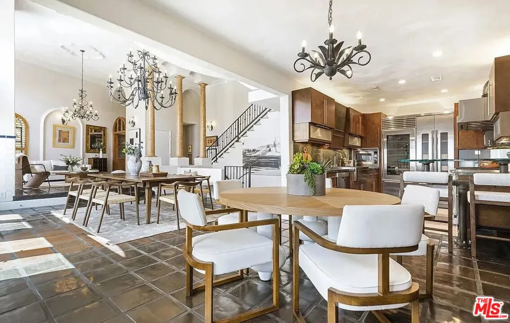 6383 Quebec Drive Los Angeles, CA 90068