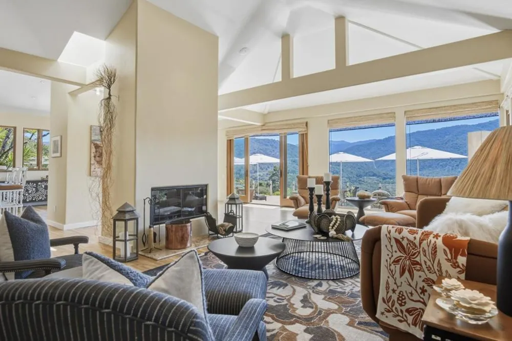 224 Vista Verde Carmel Valley, CA 93924