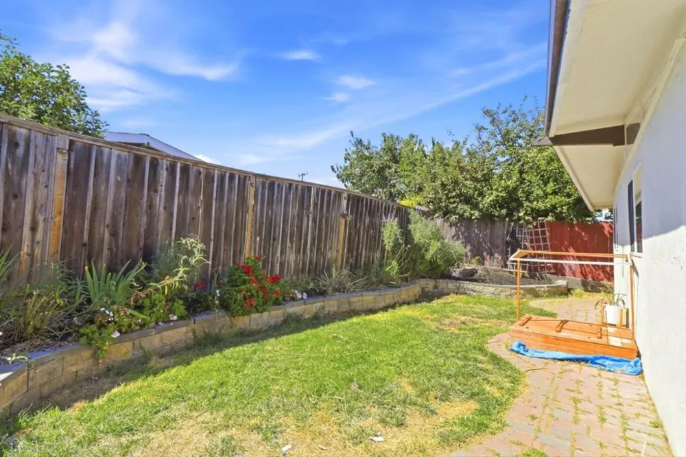 27751 Orlando Avenue Hayward, CA 94545