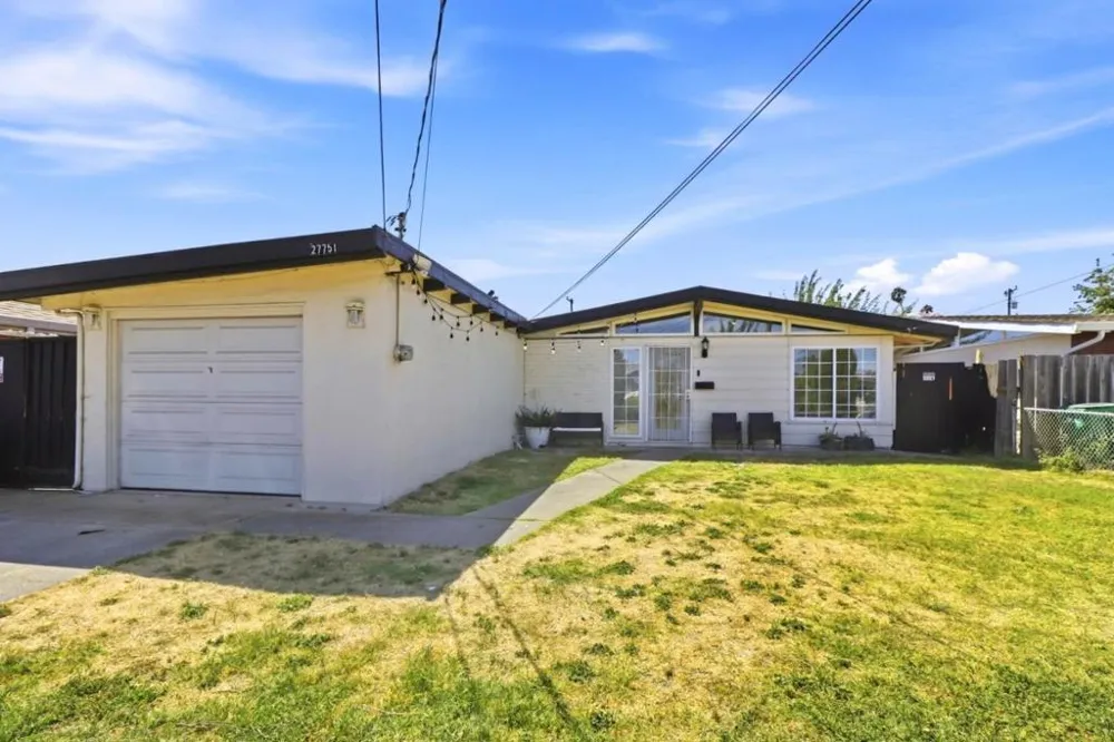 27751 Orlando Avenue Hayward, CA 94545