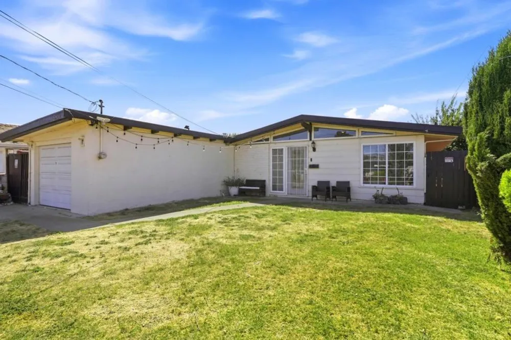 27751 Orlando Avenue Hayward, CA 94545