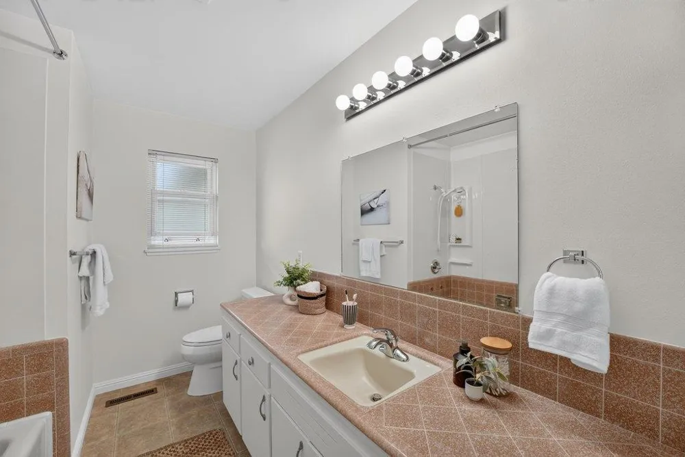 2201 40th Avenue Santa Cruz, CA 95062
