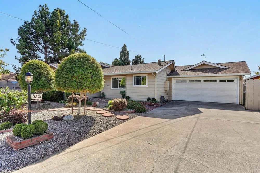 2201 40th Avenue Santa Cruz, CA 95062