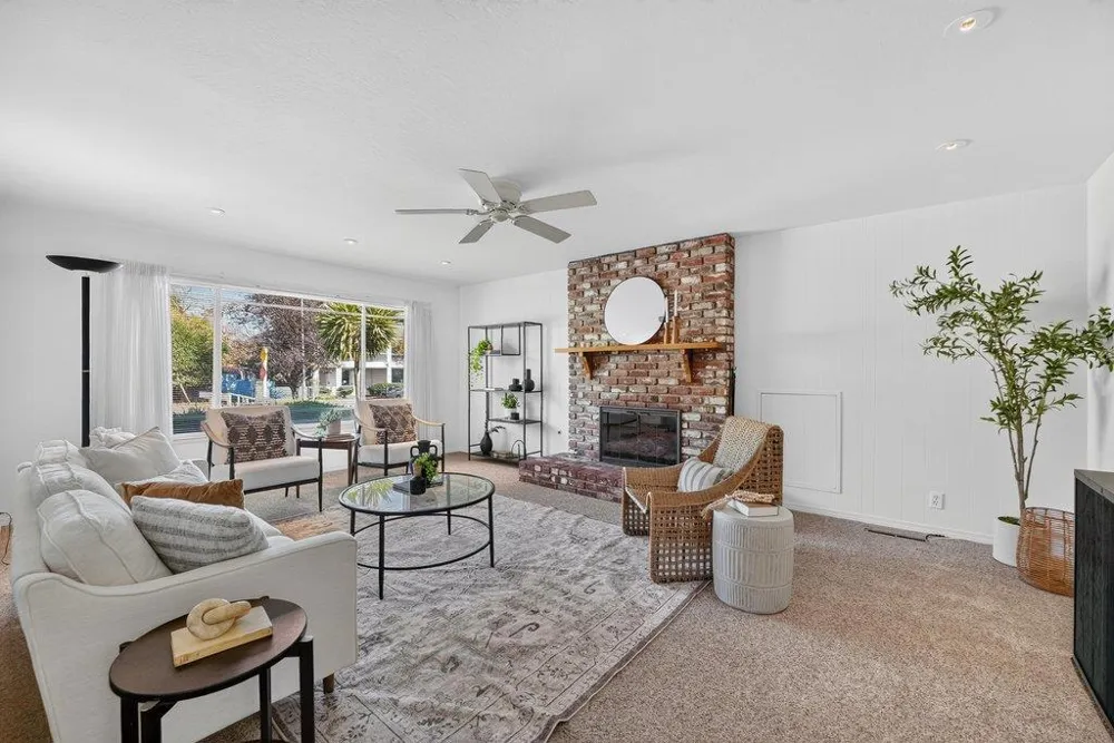 2201 40th Avenue Santa Cruz, CA 95062