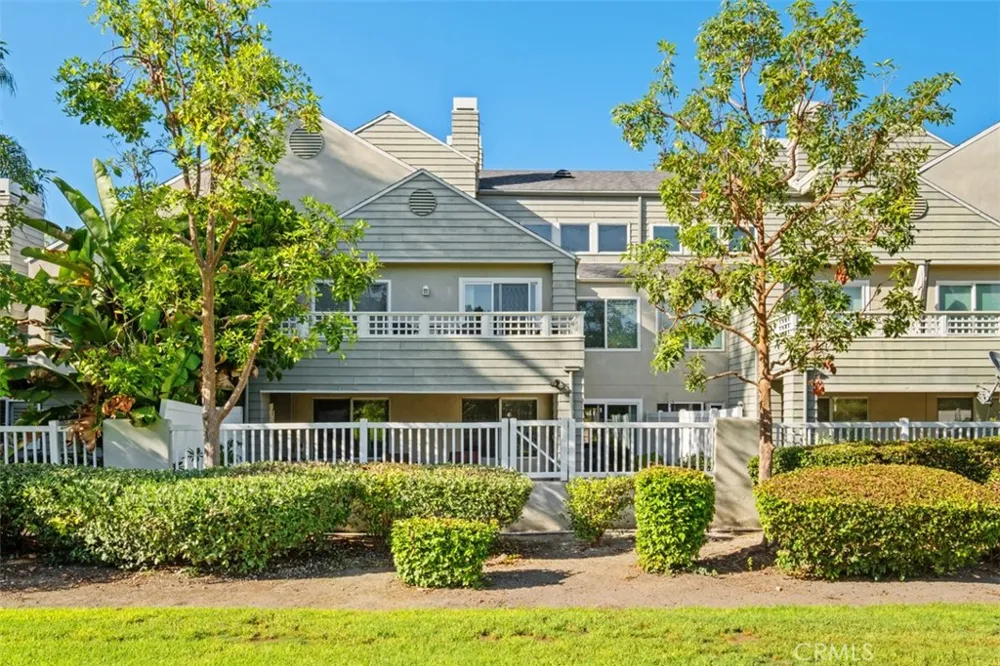 36 Rainwood Aliso Viejo, CA 92656