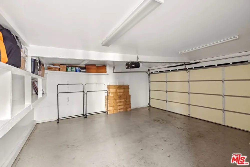 465 Westmount Drive West Hollywood, CA 90048